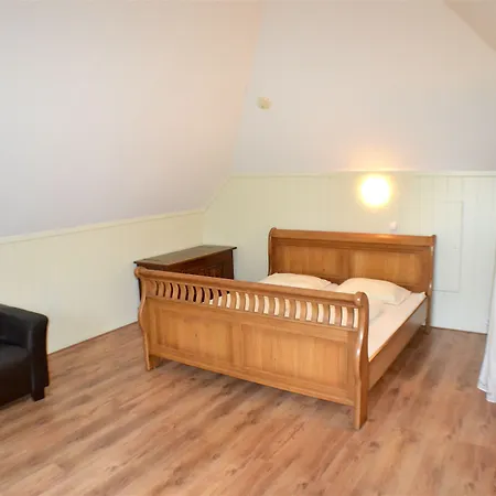 Nieuwesluis Farm stay *