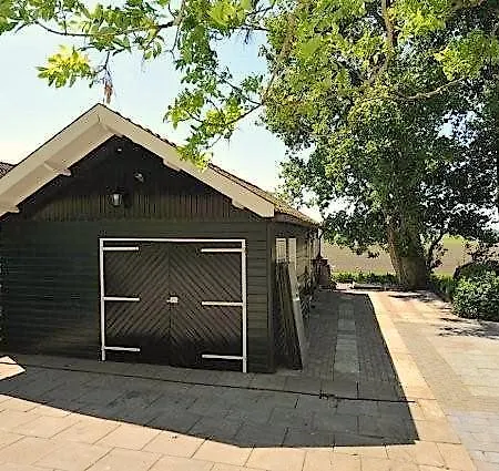 Nieuwesluis Farm stay *